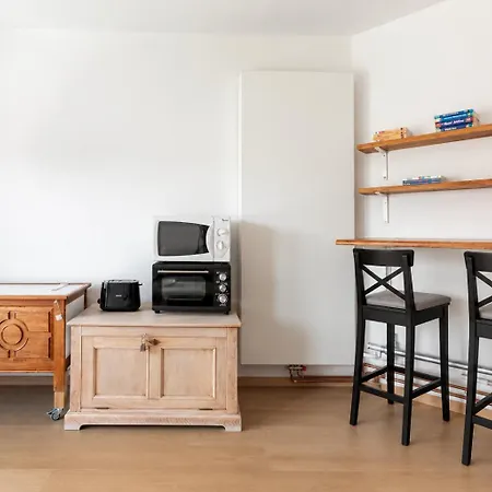 Modern Flat At 250 Meter From The Apartment