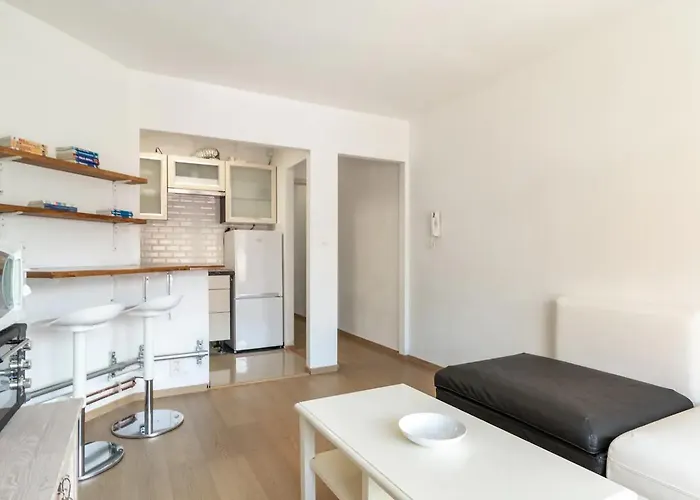 Appartamento Modern Flat At 250 Meter From The *