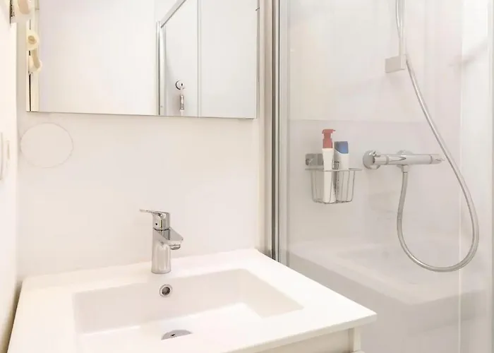 Modern Flat At 250 Meter From The